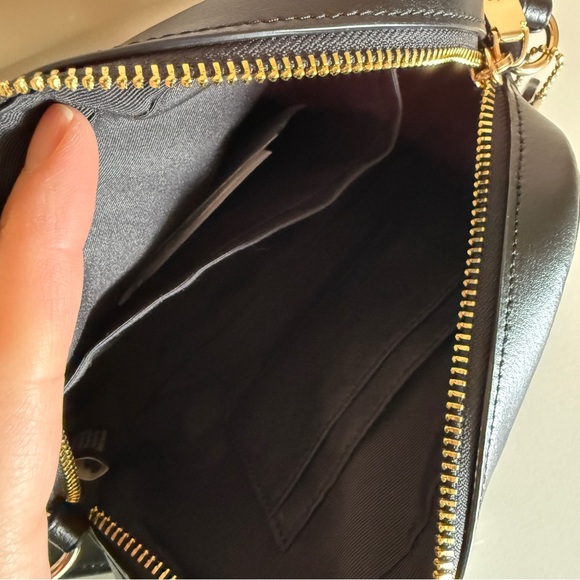 Coach C9926 camera bag - Picture 4 of 10